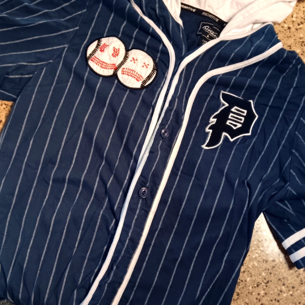 Never worn Men's Primitive baseball jersey